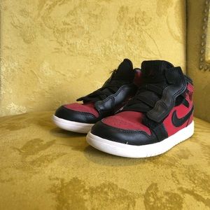 AIR Jordan 1’s (kids)